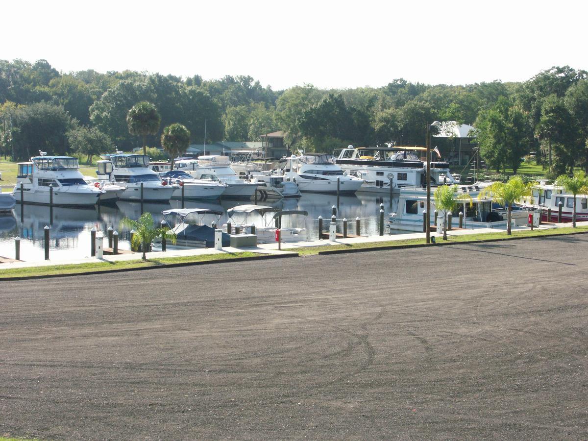 Big River Marina & Lodge Astor Dış mekan fotoğraf